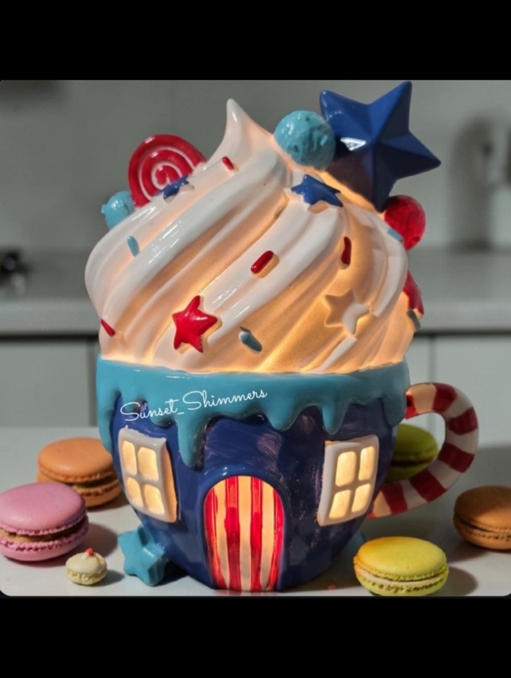 Stars Stripes Patriotic Light Up Cupcake Gingerbread House Mug July 4th America